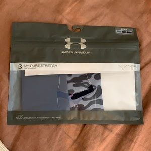 2 New under armour seamless thongs